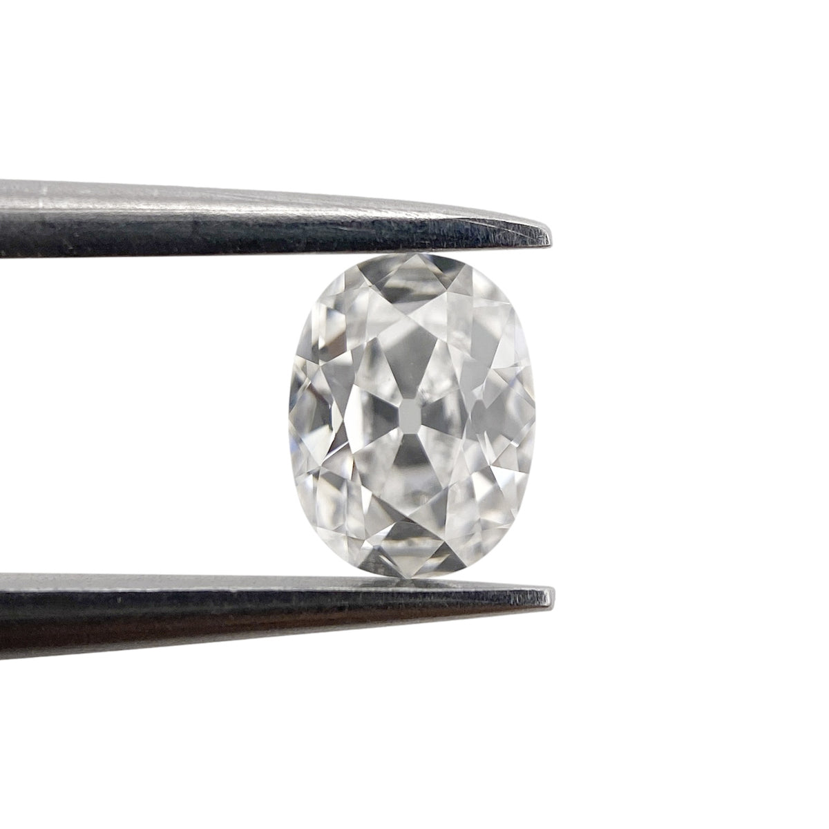 0.45ct | E/VS1 Oval Shape Old Mine Cut Diamond - Modern Rustic Diamond