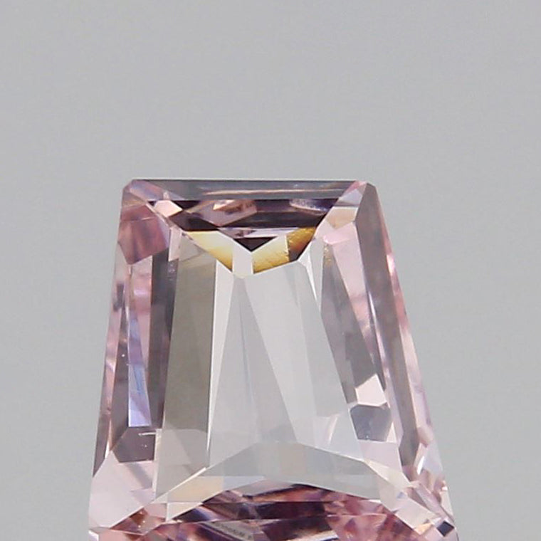 0.47ct | Fancy Pink/VVS1 Trapezoid Shape Brilliant Cut Diamond (GIA)