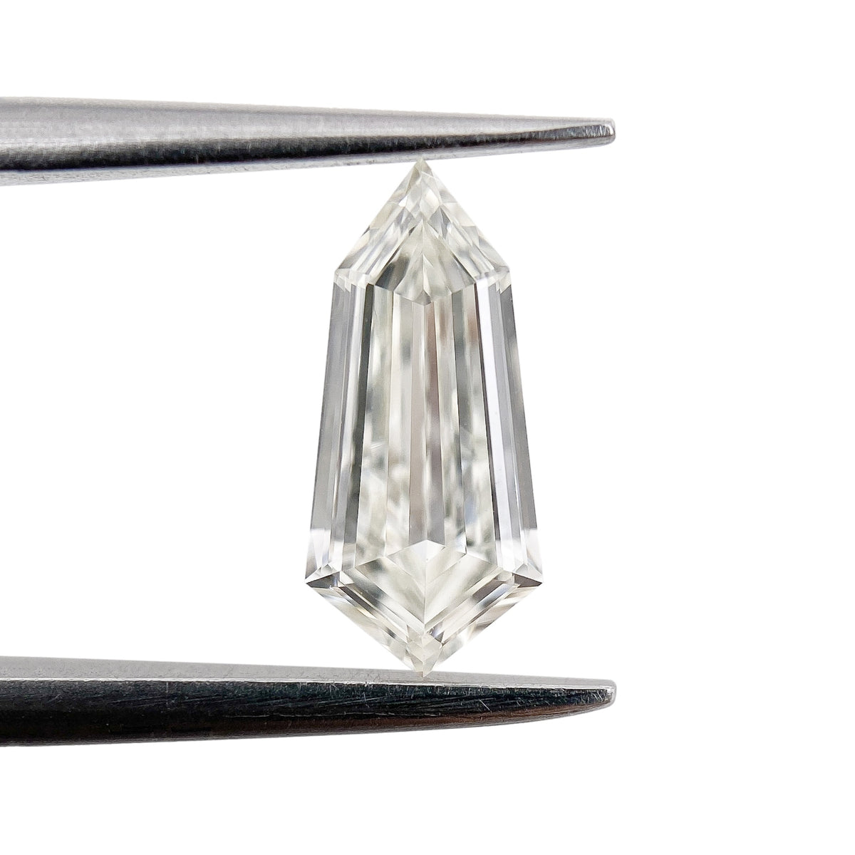 0.60ct | K/VVS2 Kite Shape Step Cut Diamond - Modern Rustic Diamond