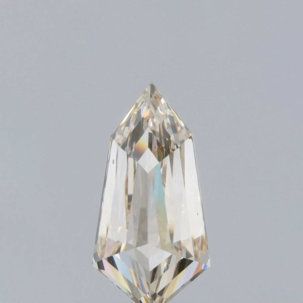 0.72ct | Champagne VVS Kite Shape Step Cut Diamond - Modern Rustic Diamond