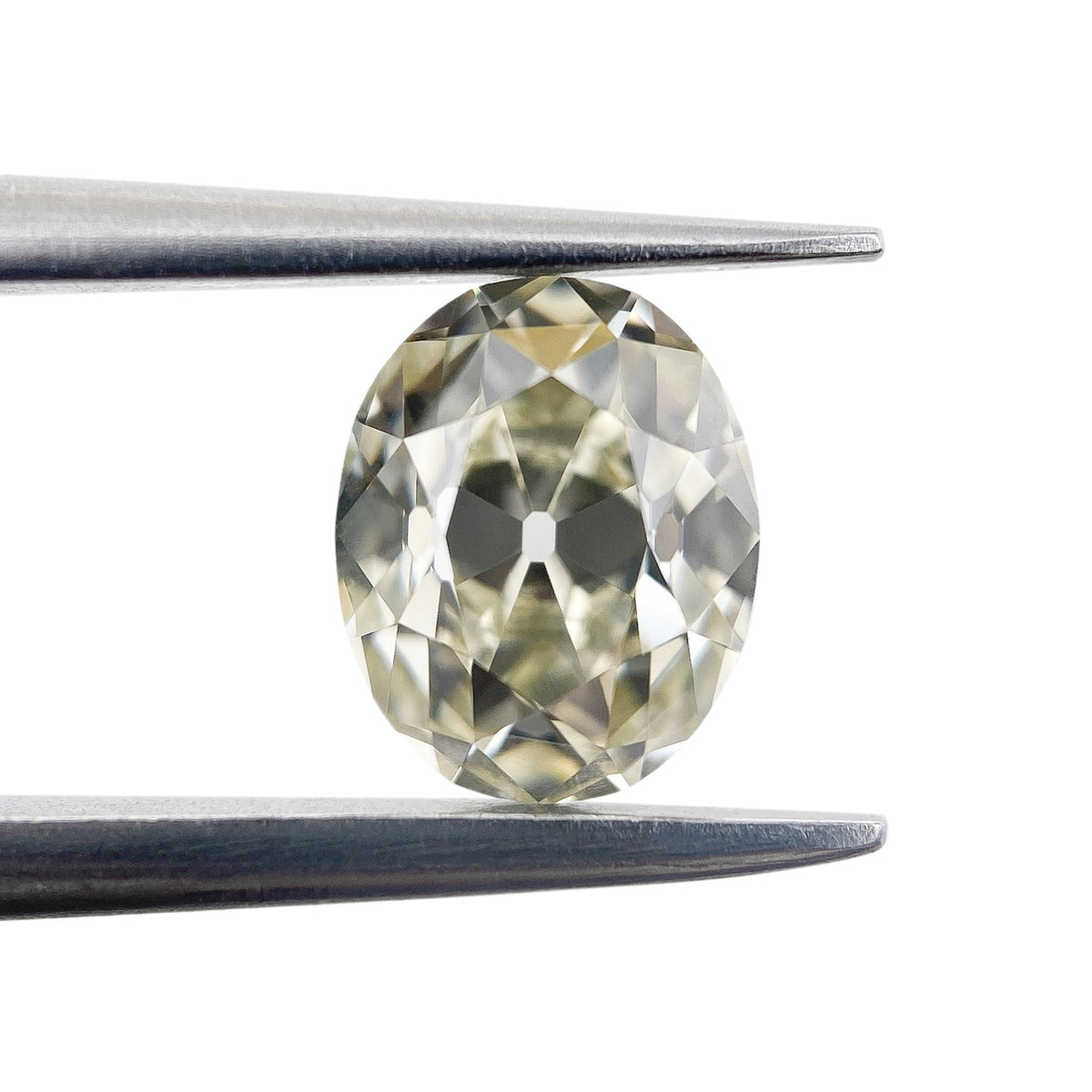 1.00ct | Light Color VVS Oval Shape Old Mine Cut Diamond - Modern Rustic Diamond