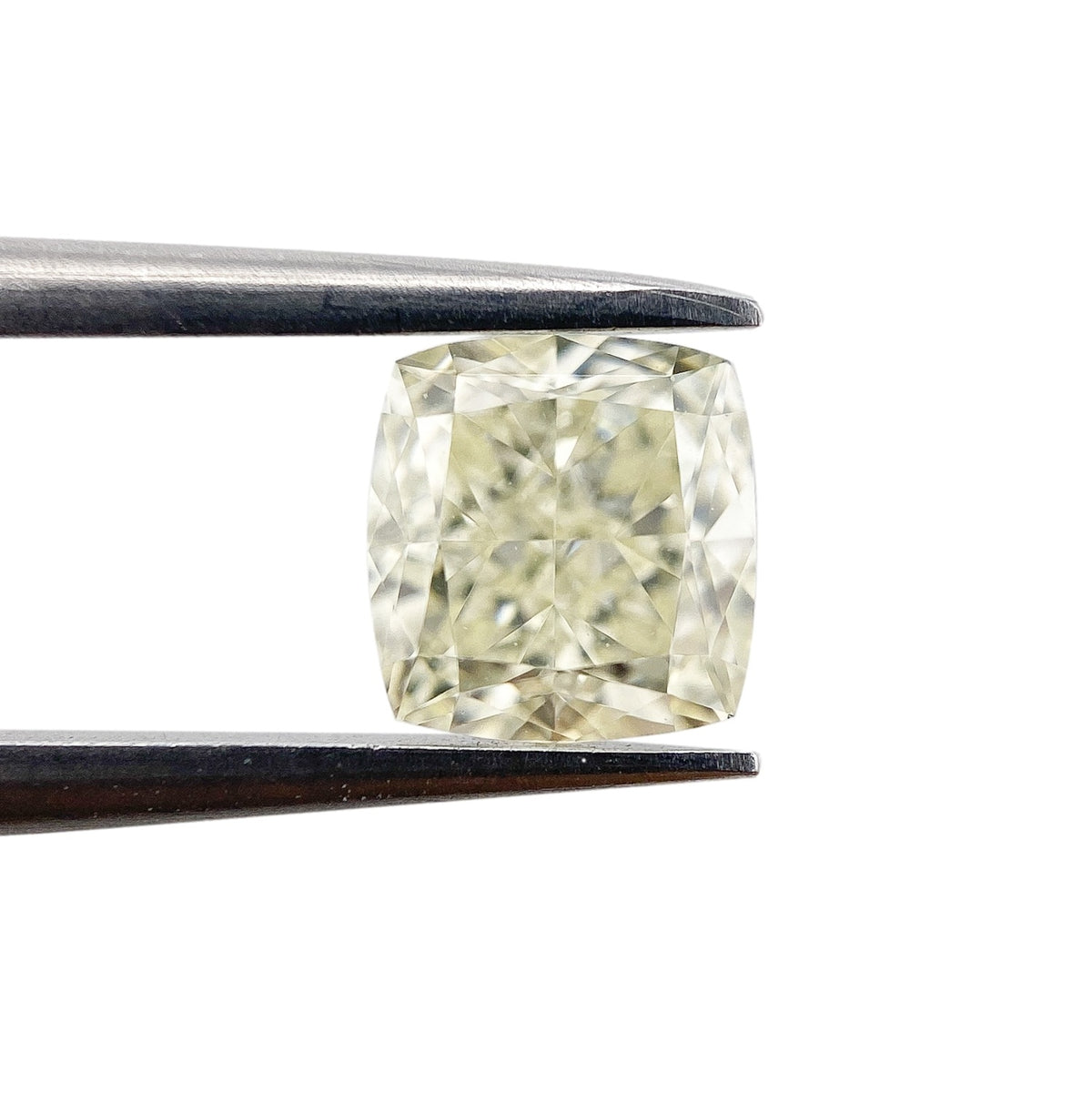 1.01ct | Light Color VVS Cushion Shape Brilliant Cut Diamond - Modern Rustic Diamond
