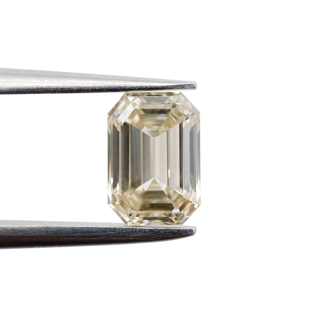 1.03ct | Champagne VVS Emerald Shape Step Cut Diamond - Modern Rustic Diamond