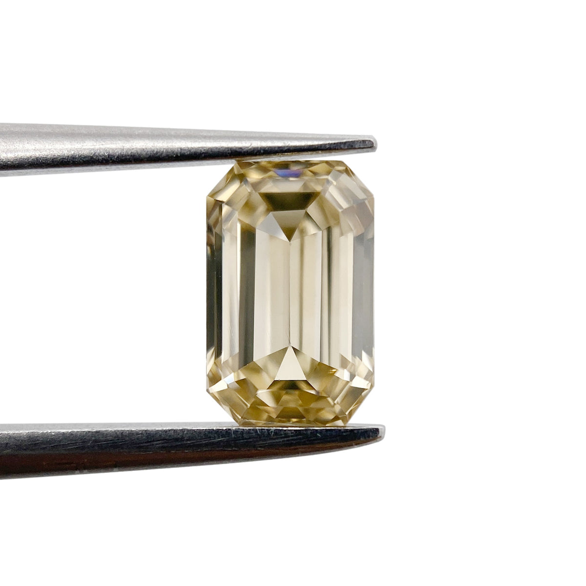 1.03ct | Champagne VVS Emerald Shape Step Cut Diamond - Modern Rustic Diamond