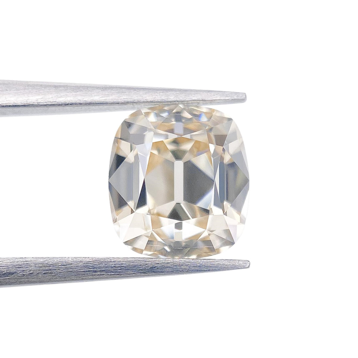 1.05ct | O-P/VVS1 Cushion Shape Old Mine Cut Diamond (GIA) - Modern Rustic Diamond