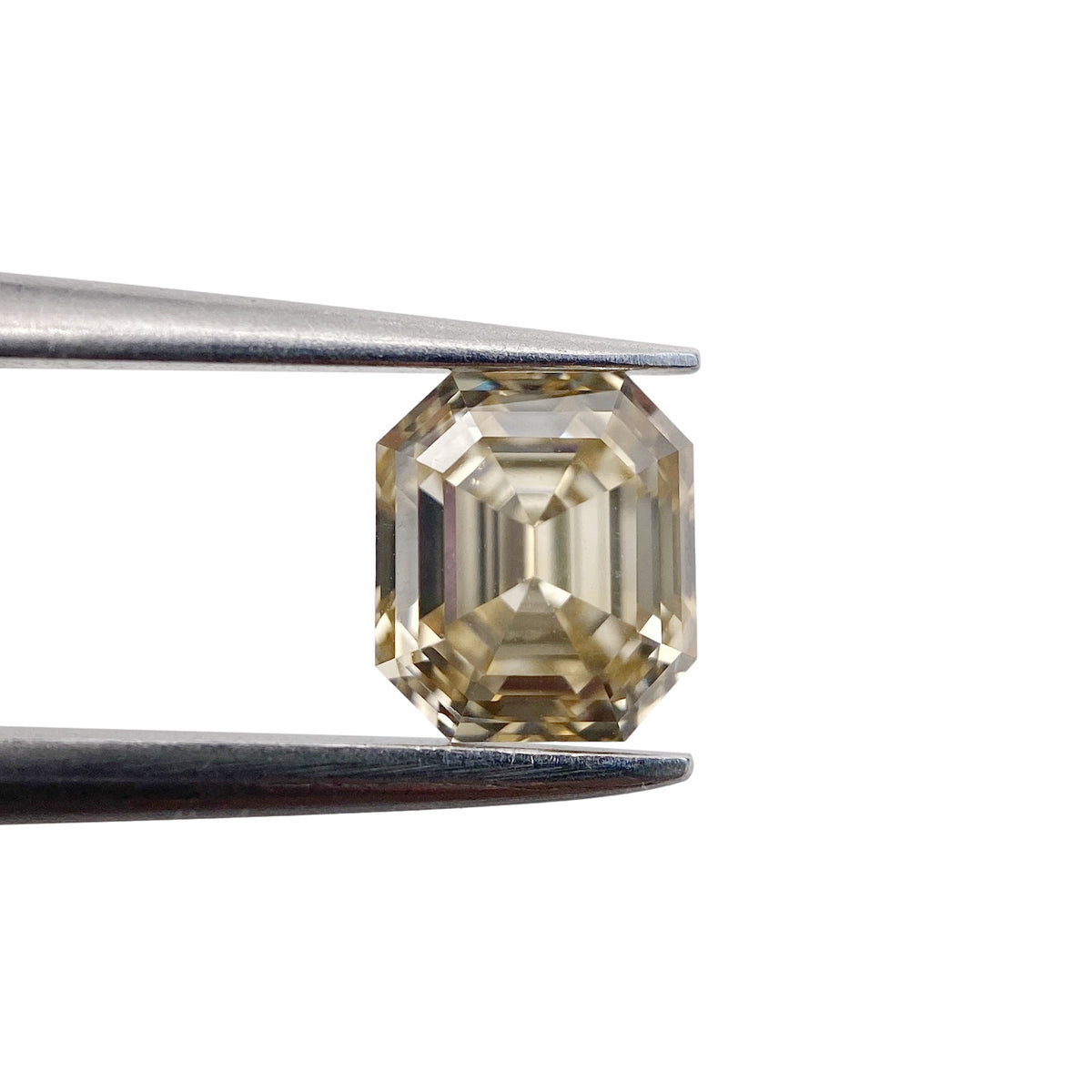 1.07ct | Champagne VVS Emerald Shape Step Cut Diamond - Modern Rustic Diamond