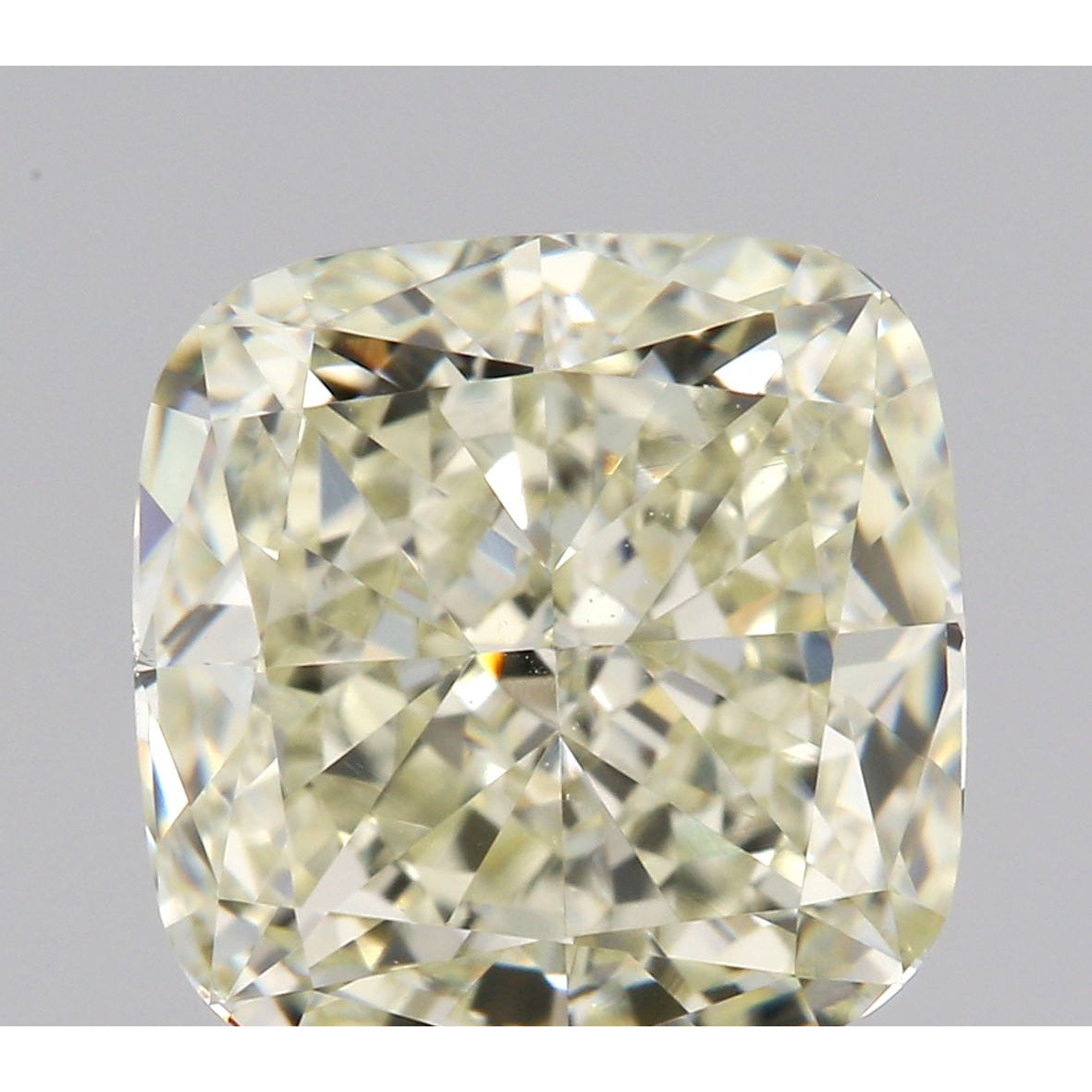 1.11ct M color VVS2 clarity cushion brilliant cut natural diamond with high-clarity facets.