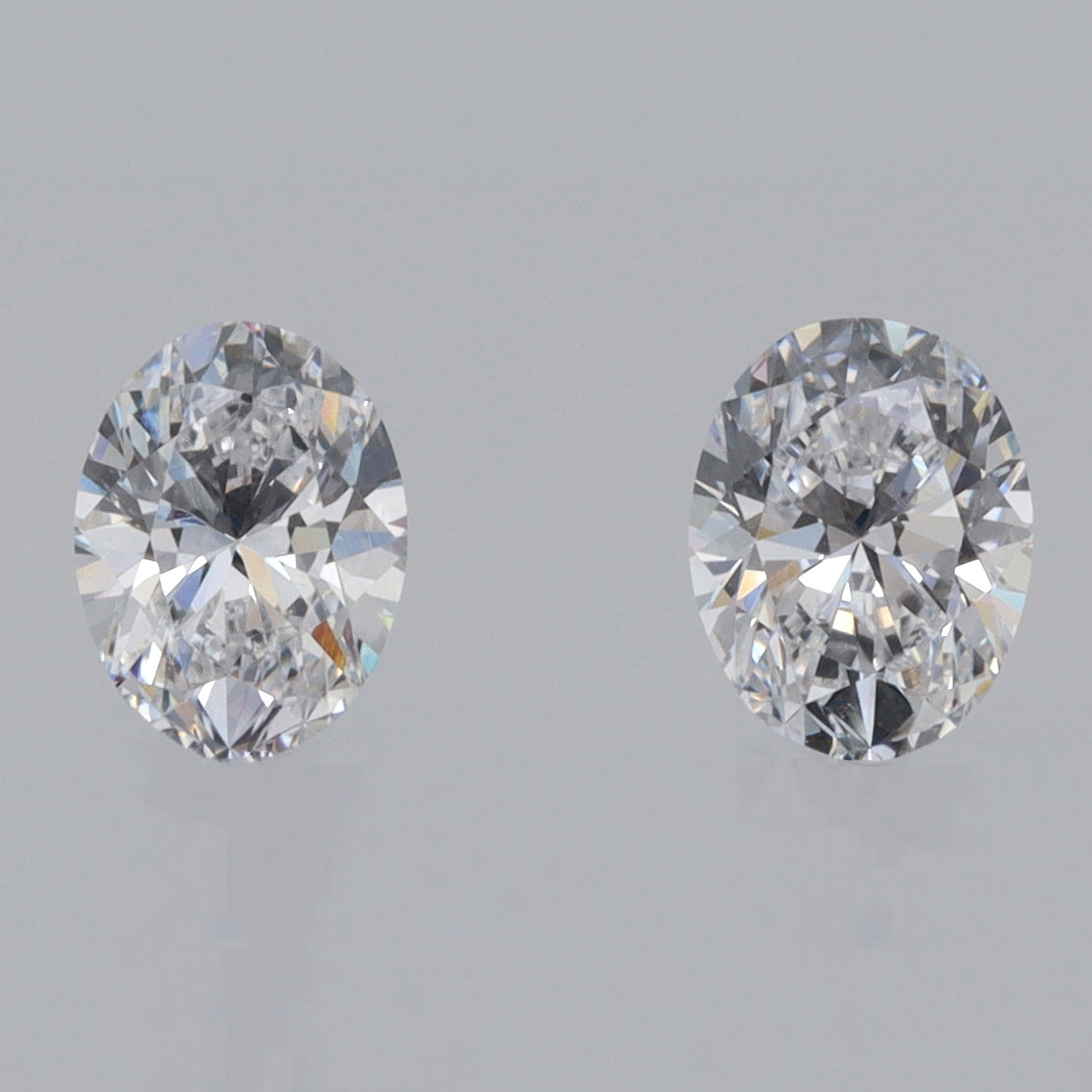 0.48cttw | D-E VVS Oval Shape Brilliant Cut Diamond Matched Pair - Modern Rustic Diamond