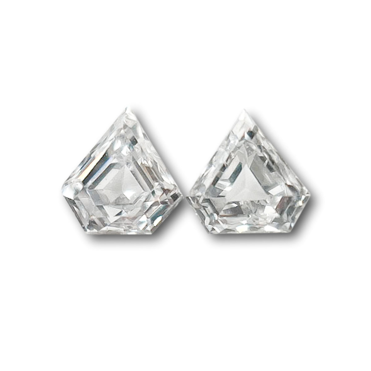 0.16cttw | E-F VVS Shield Shape Step Cut Diamond Matched Pair - Modern Rustic Diamond