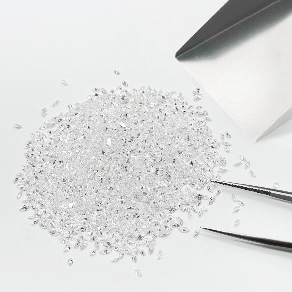 White Diamond Marquise Shape Melee