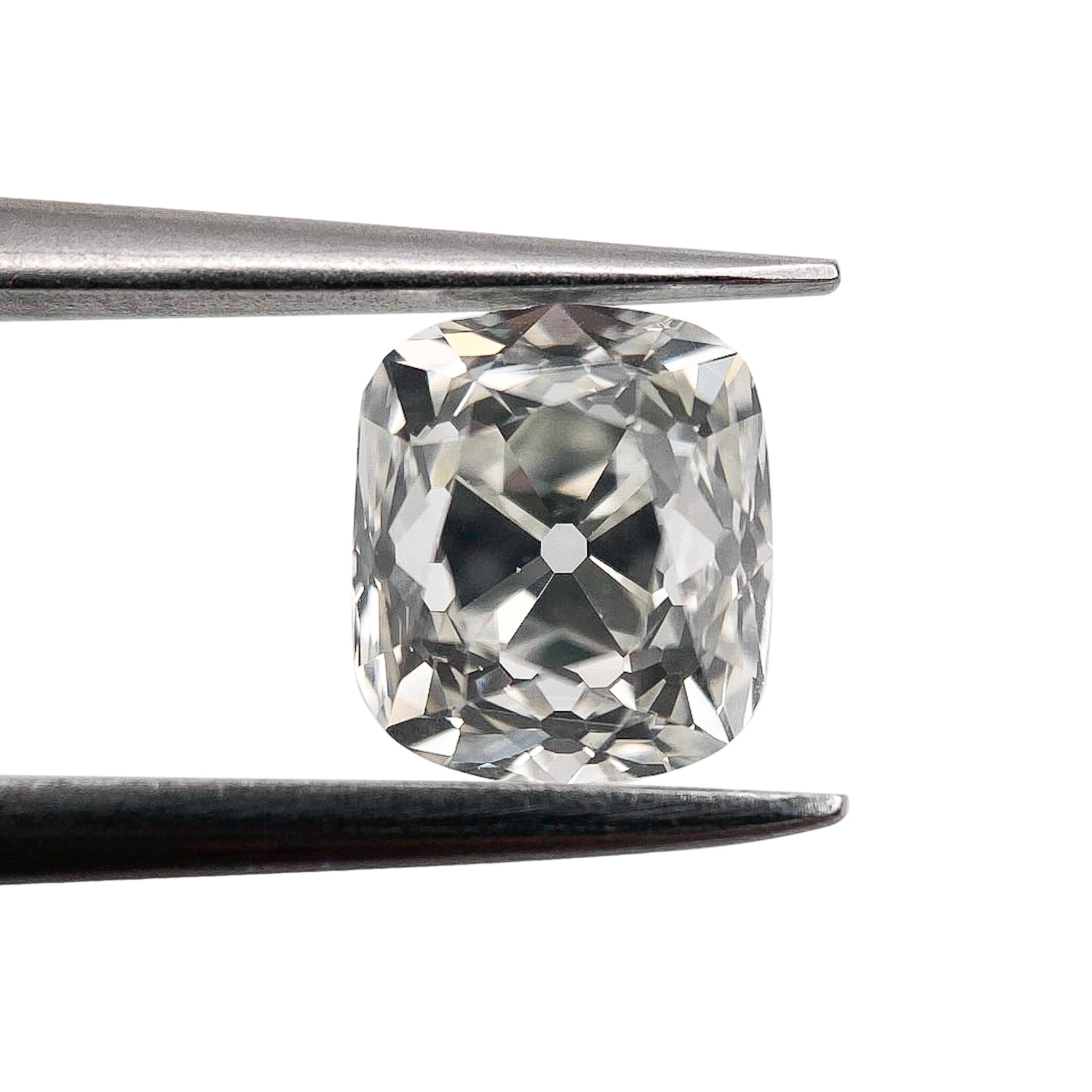 Old Mine Cut Diamond- Prijems Diamond Education