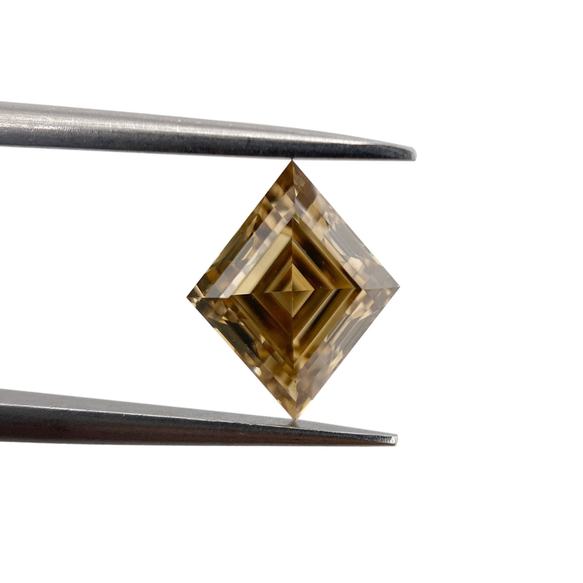 1.54ct | Cognac VVS2 Lozenge Shape Brilliant Cut Diamond (GIA) - Modern Rustic Diamond