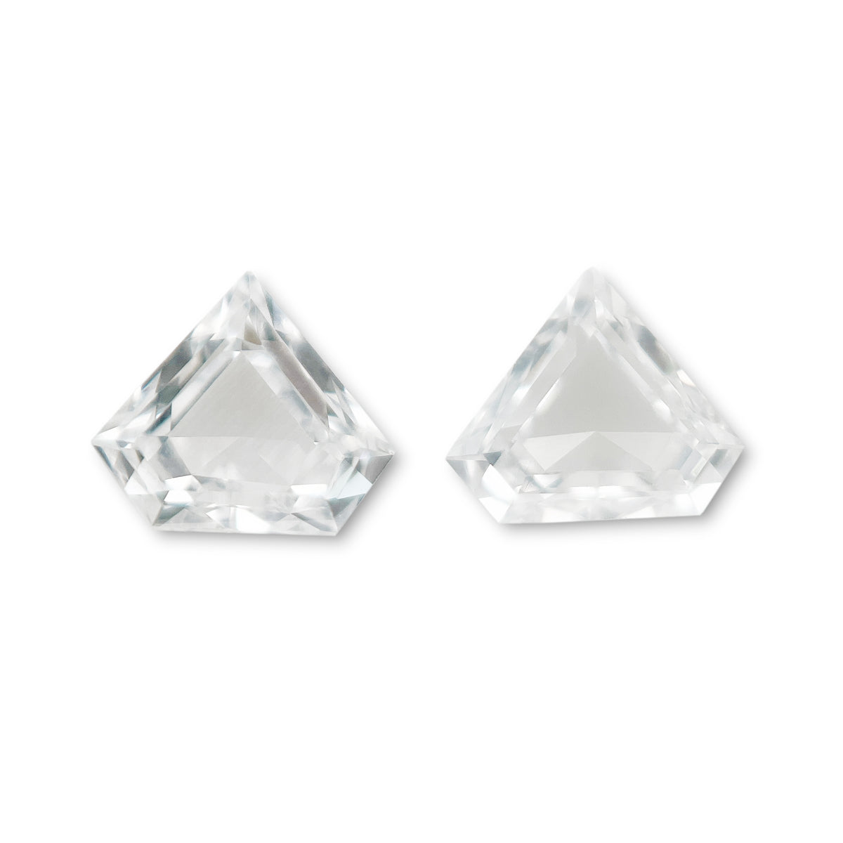 0.21cttw | E-F VVS Shield Shape Step Cut Diamond Matched Pair - Modern Rustic Diamond