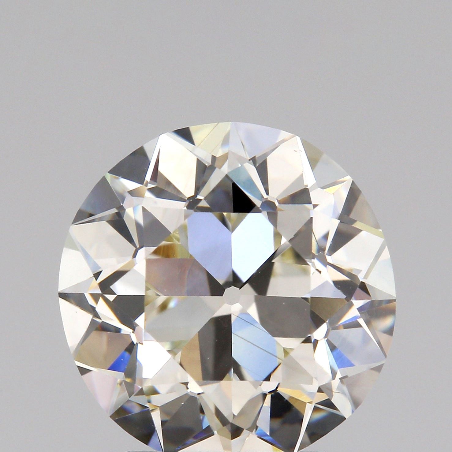 3.01ct | K/VS1 Round Shape Old European Cut Diamond (GIA)