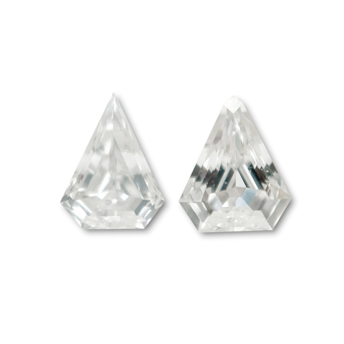 0.23cttw | E-F VVS Shield Shape Step Cut Diamond Matched Pair - Modern Rustic Diamond