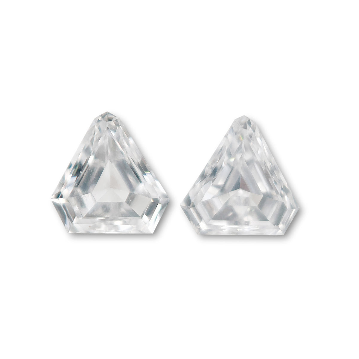0.23cttw | E-F VVS Shield Shape Step Cut Diamond Matched Pair - Modern Rustic Diamond