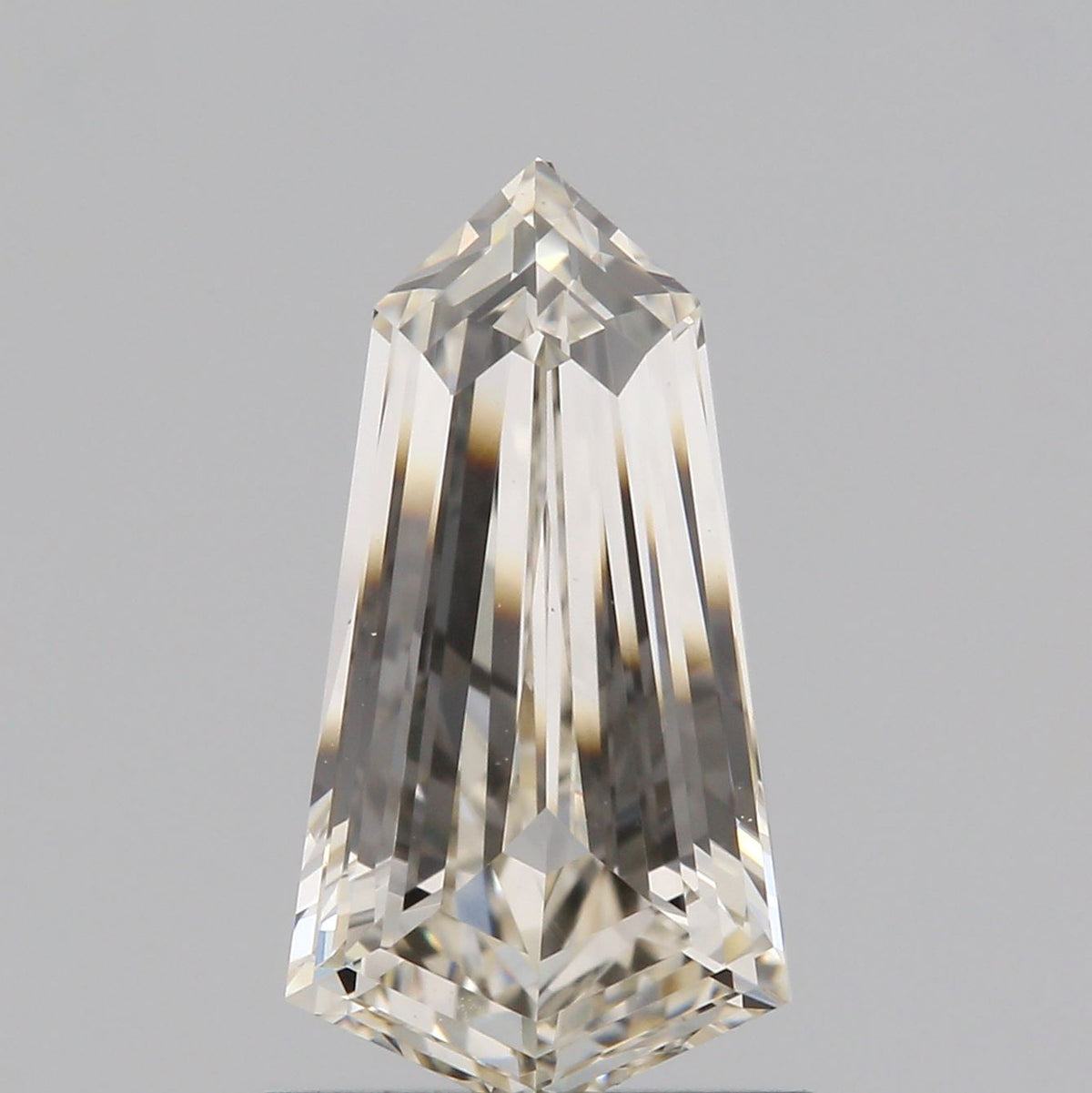 1.02ct | K/VVS2 Kite Shape Step Cut Diamond (GIA) - Modern Rustic Diamond