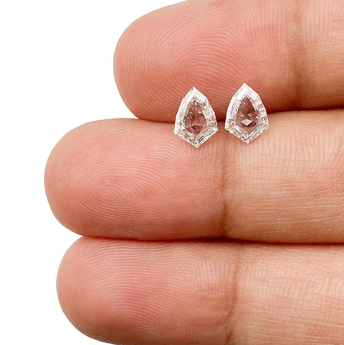 0.91cttw | D-E VVS-VS Kite Shape Step Cut Diamond Matched Pair - Modern Rustic Diamond