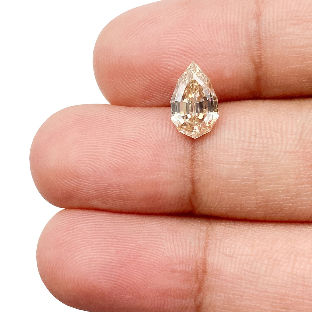 1.29ct | U-V/VVS2 Pear Shape Lattice Cut Diamond (GIA) - Modern Rustic Diamond