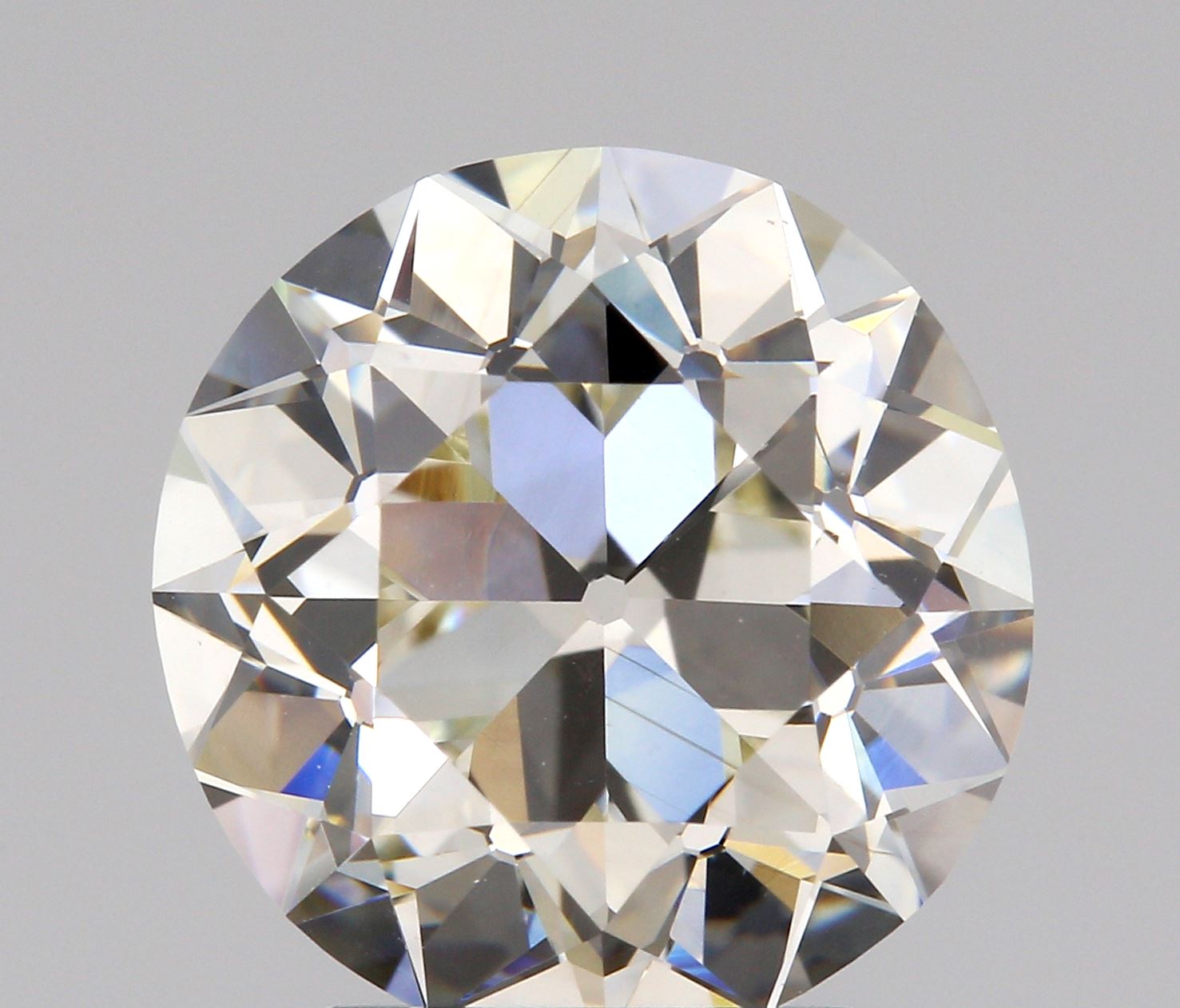 3.01ct | K/VS1 Round Shape Old European Cut Diamond (GIA) - Modern Rustic Diamond
