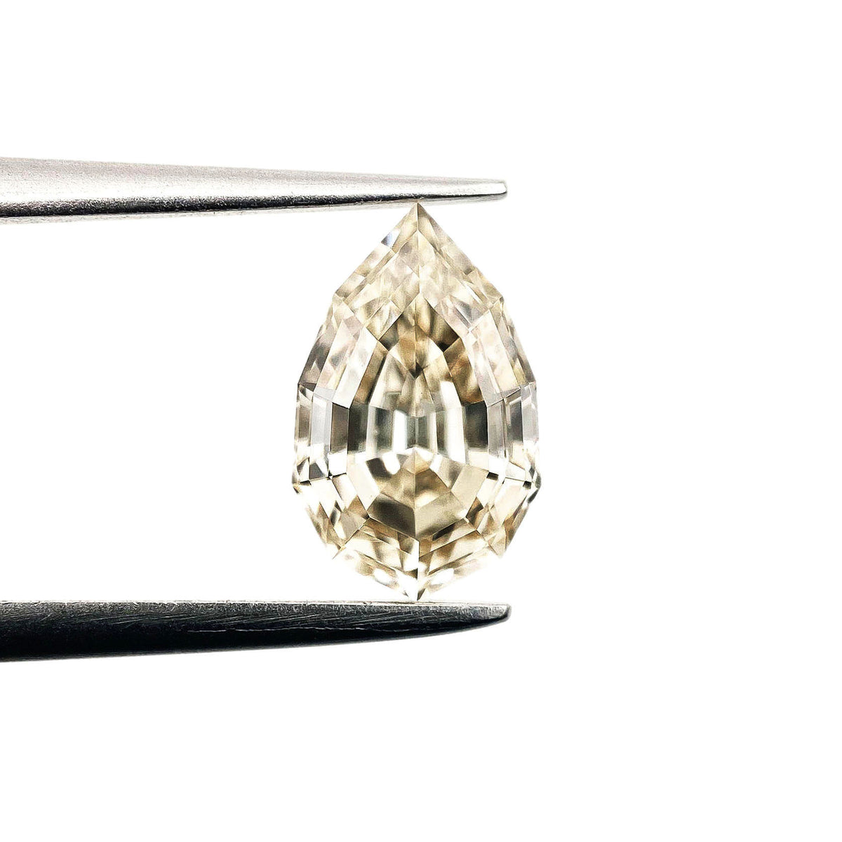 1.05ct | N/VS2 Pear Shape Lattice Cut Diamond (GIA) - Modern Rustic Diamond