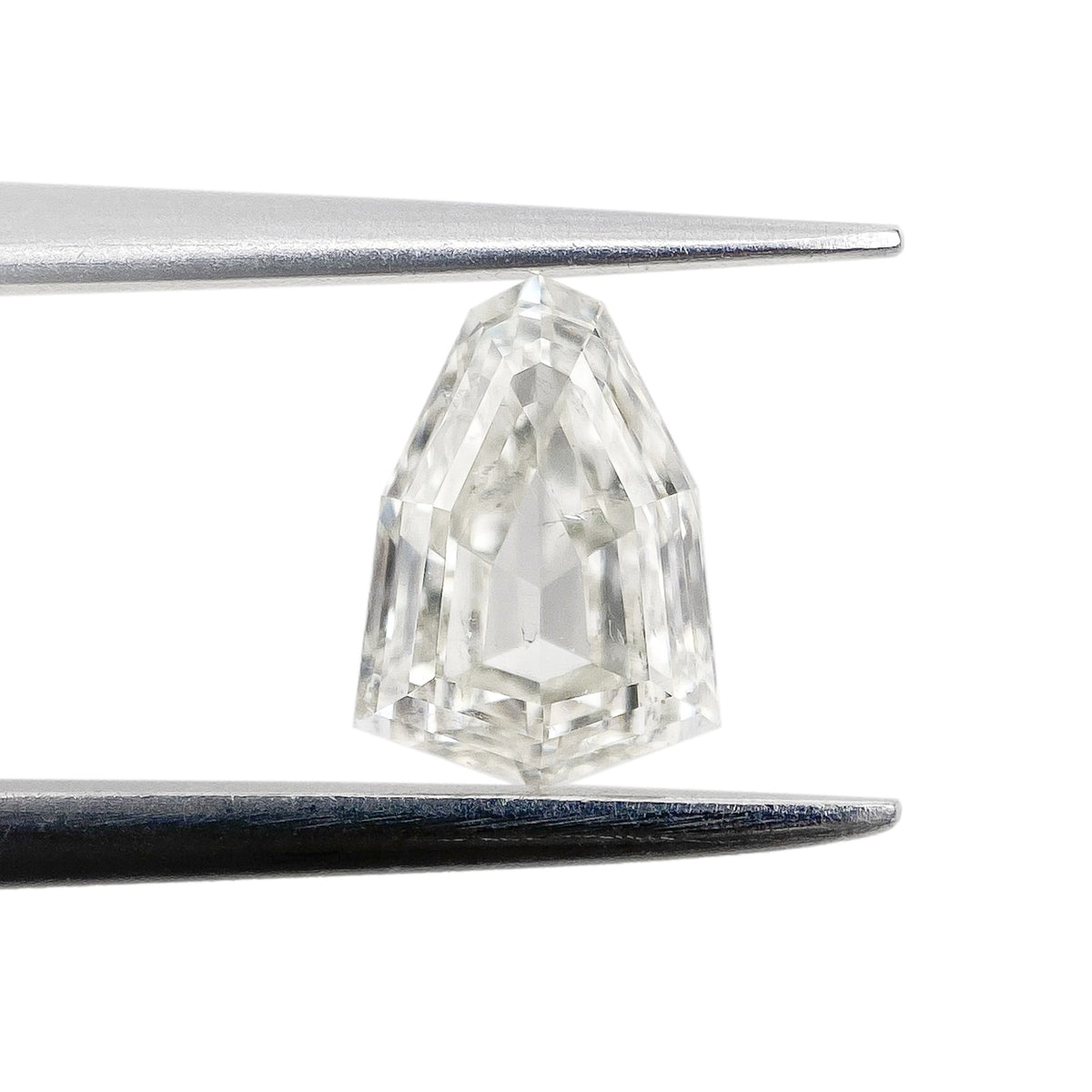 0.80ct | I-J/SI Kite Shape Step Cut Diamond - Modern Rustic Diamond