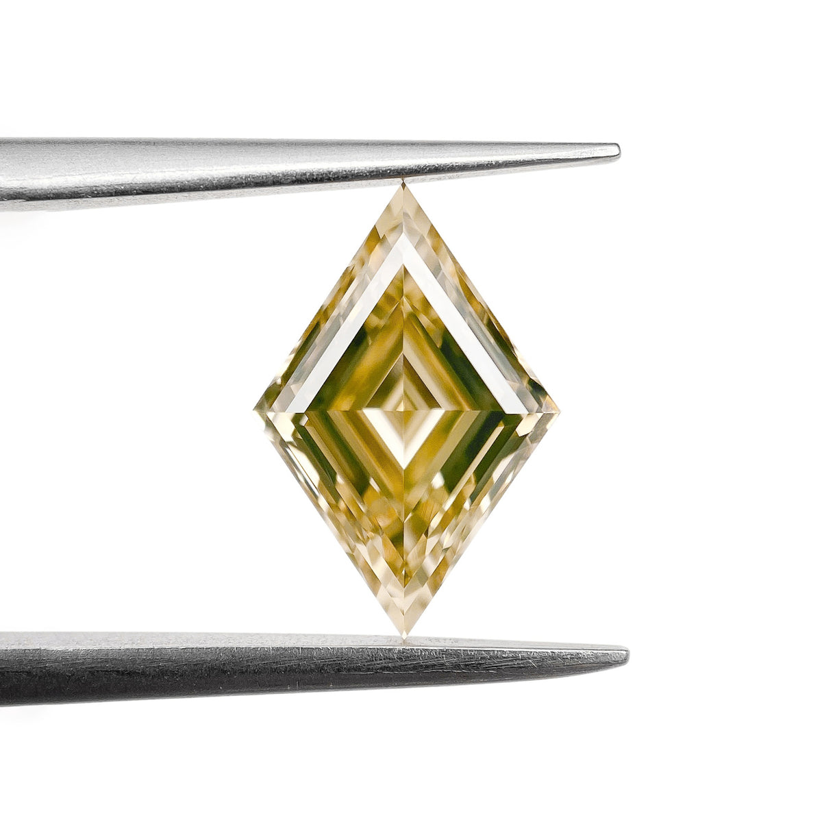 1.59ct | Champagne VS1 Lozenge Shape Step Cut Diamond (GIA) - Modern Rustic Diamond