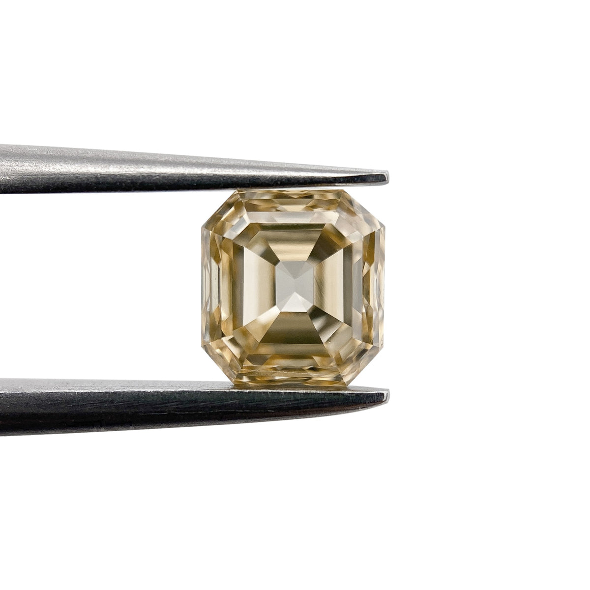 1.05ct | Champagne VS1 Emerald Shape Brilliant Cut Diamond (GIA) - Modern Rustic Diamond