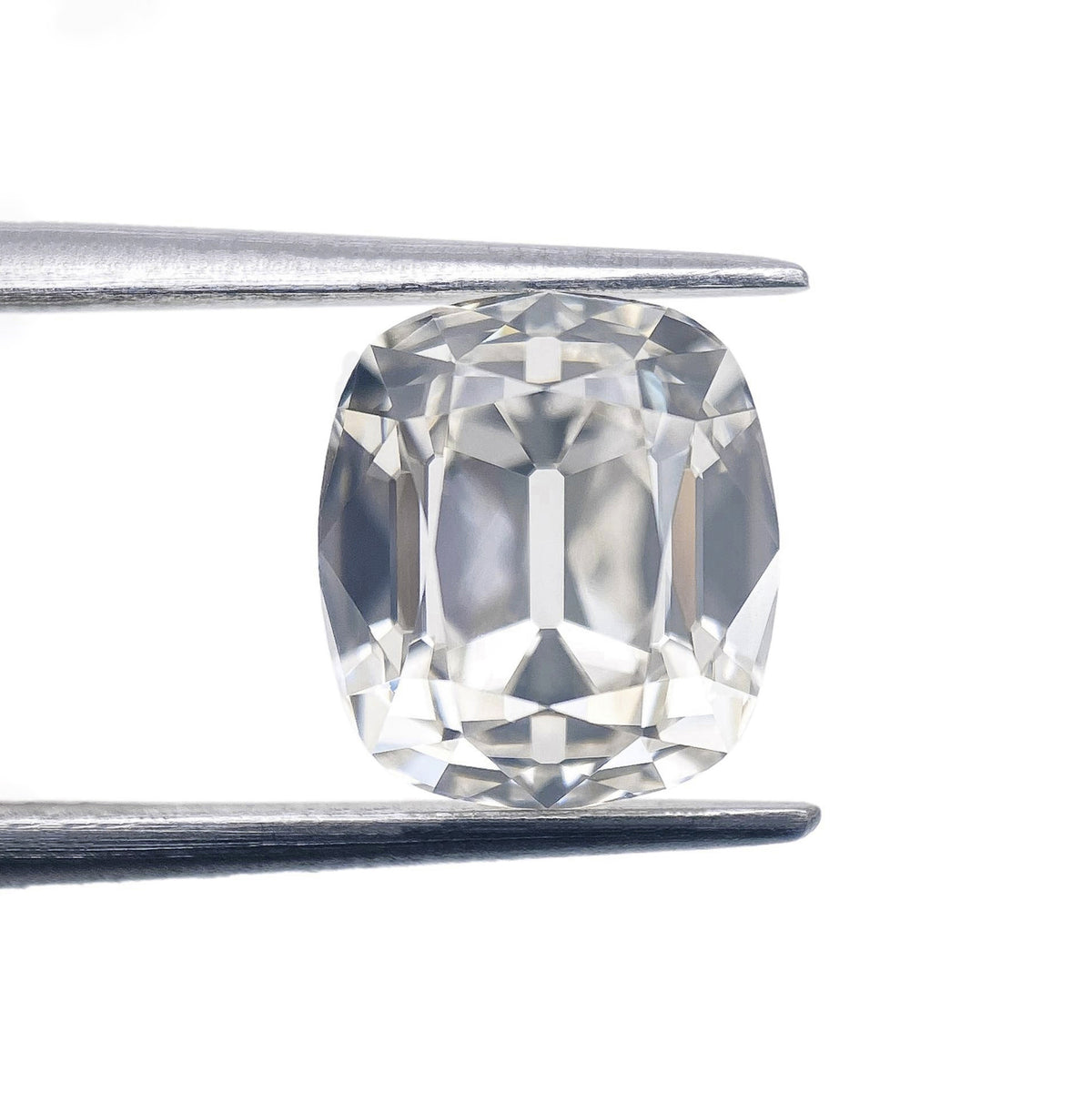 2.52ct | I/VS1 Cushion Shape Old Mine Cut Diamond (GIA) - Modern Rustic Diamond
