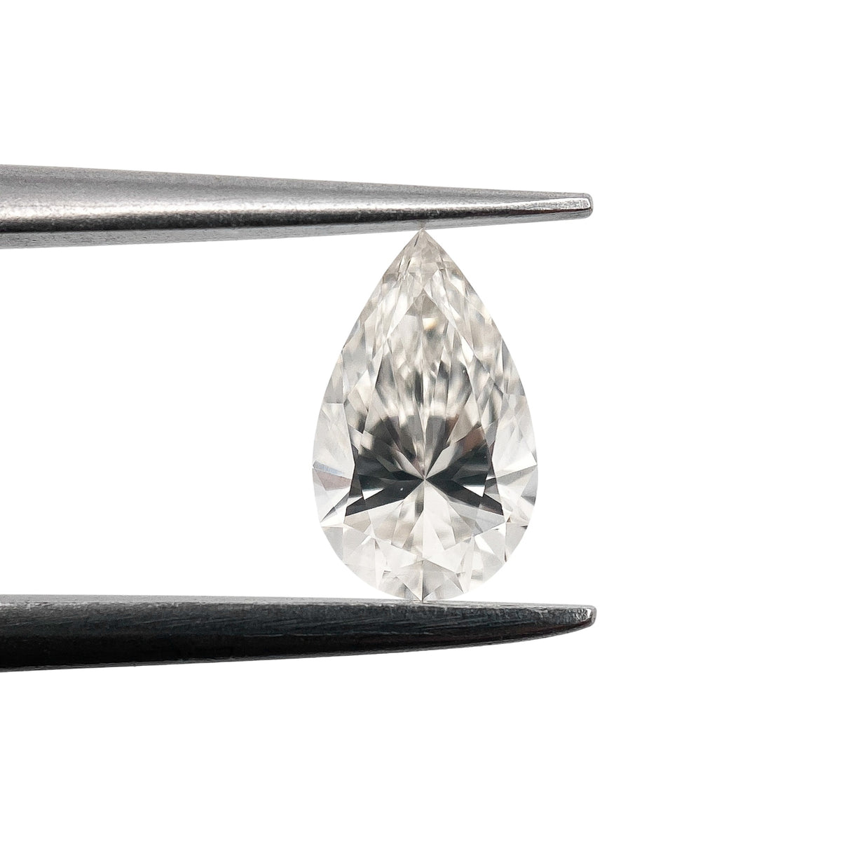 0.52ct | J-K/VVS Pear Shape Brilliant Cut Diamond - Modern Rustic Diamond