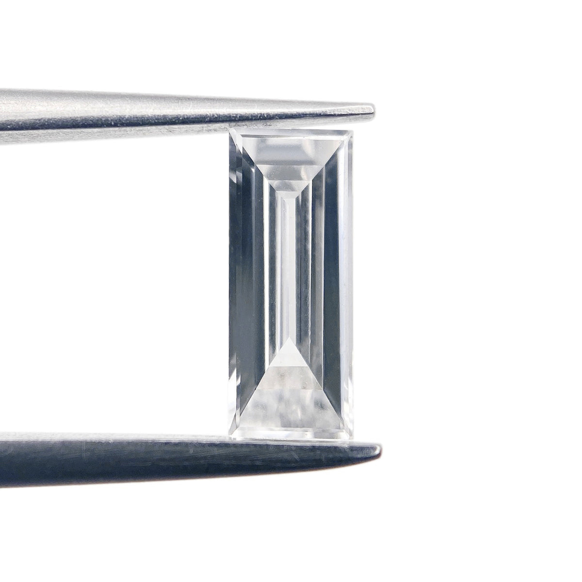 0.47ct | D/VVS Baguette Shape Step Cut Diamond - Modern Rustic Diamond