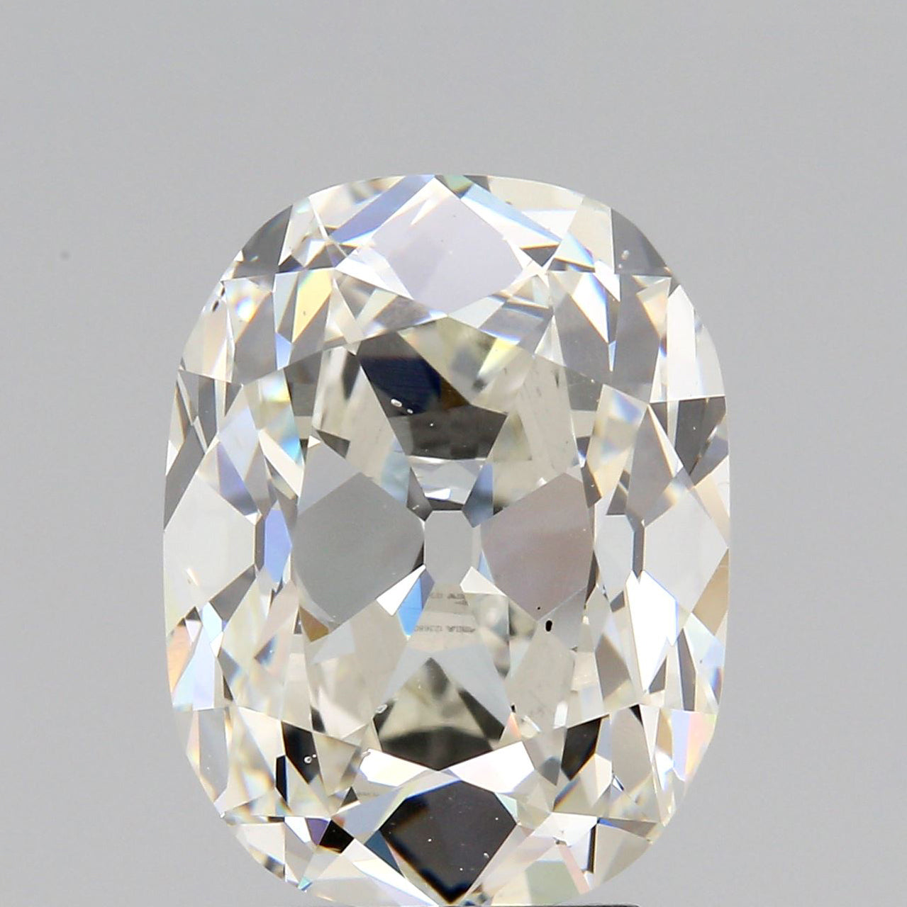 4.03ct | I/VS2 Cushion Shape Old Mine Cut Diamond (GIA) - Modern Rustic Diamond