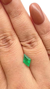 1.03ct | Green/ Kite Shape Step Cut Diamond - Modern Rustic Diamond