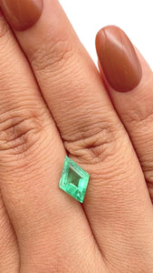 1.73ct | Green/ Kite Shape Step Cut Diamond - Modern Rustic Diamond